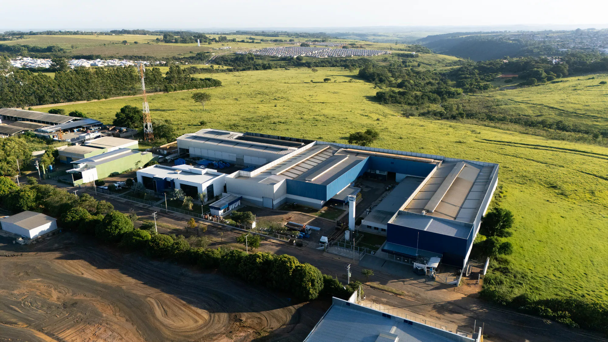 Vista aérea da fábrica Brunnschweiler Latina
